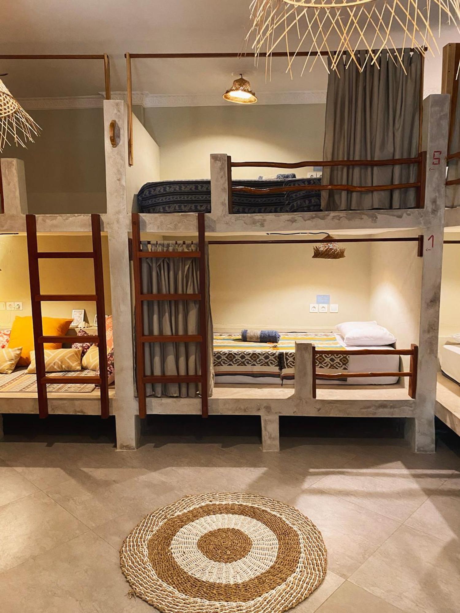 Secret Spot Surf And Stay Kuta  Exterior foto